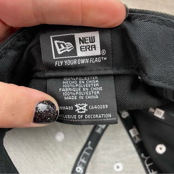 New Era New York Yankees Basic Black & White 9Fifty Snapback Cap - Picture 6 of 8